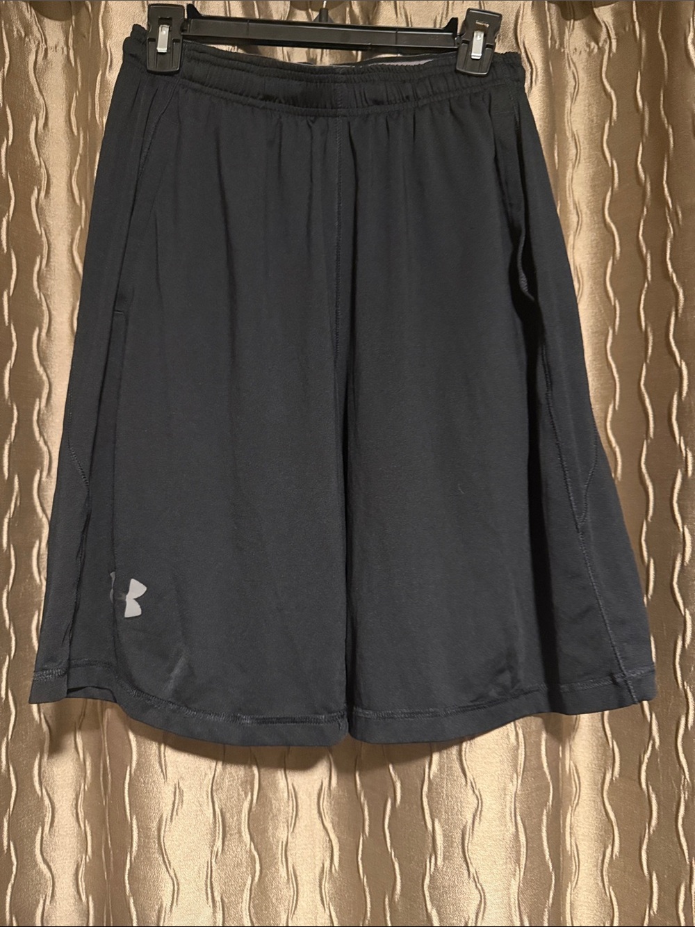 Under Armour shorts black medium